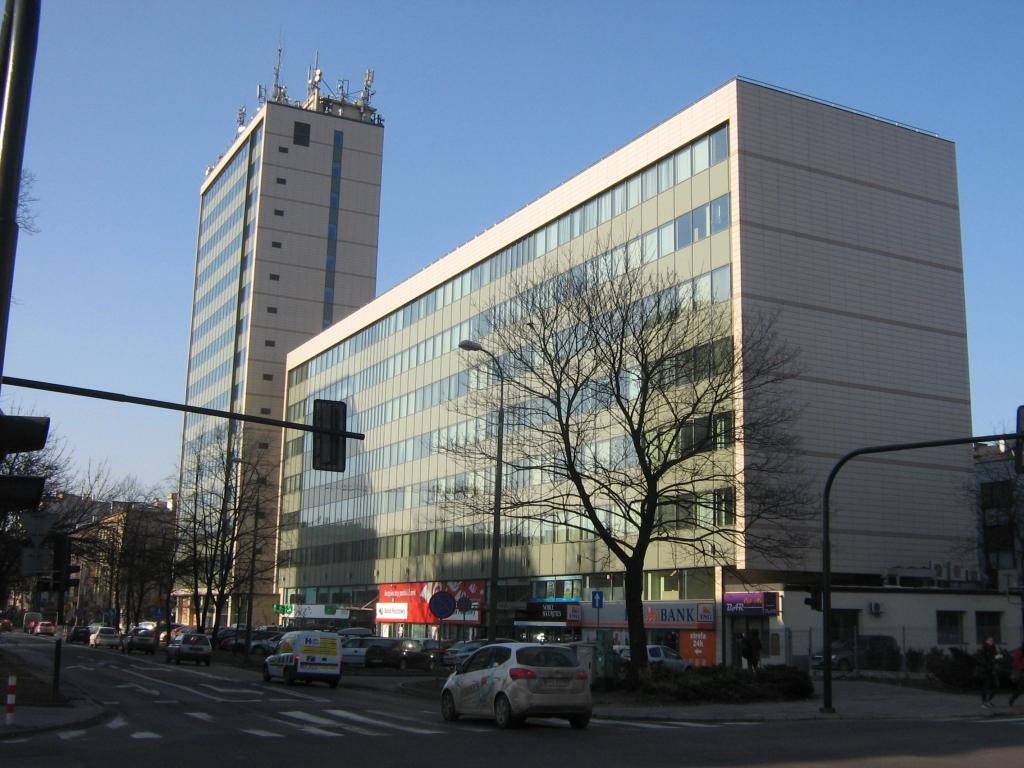Biprostal office building