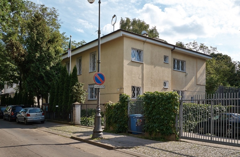 Dąbrowiecka 21