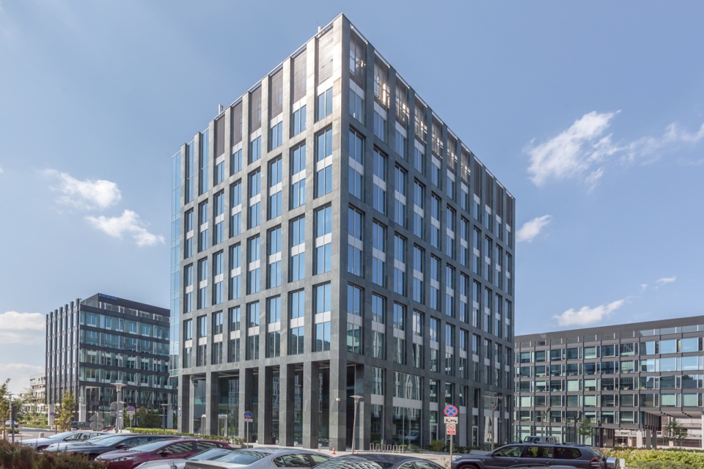 Building's block - offices to let