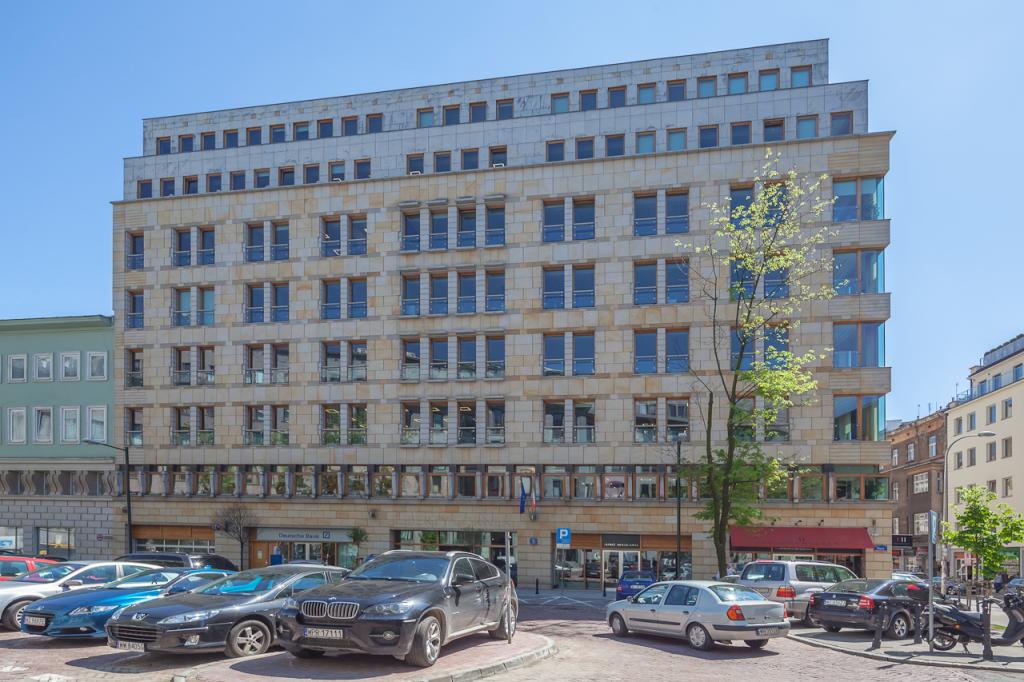 Building's block - offices to let