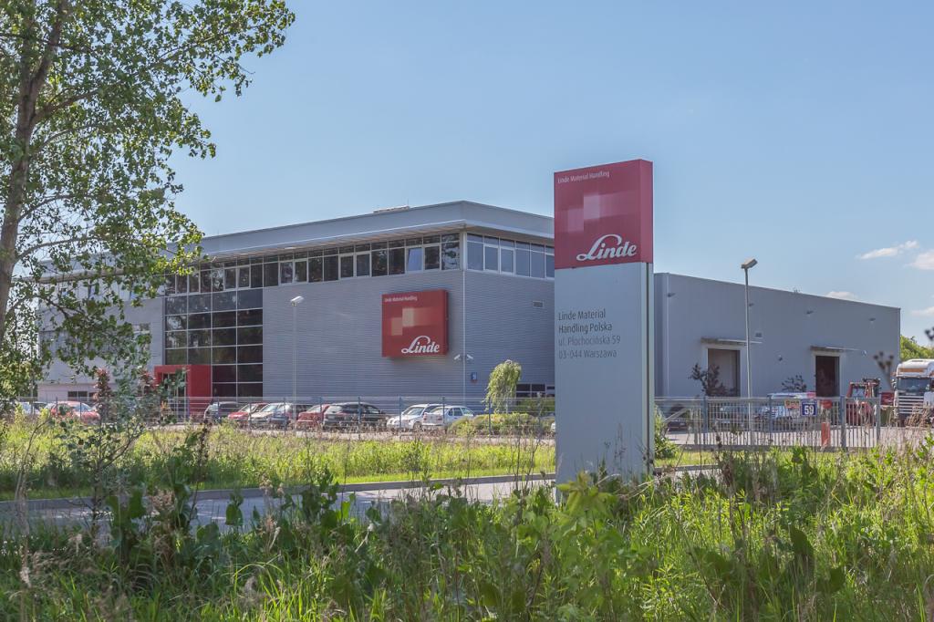 View of the building with office spaces for rent