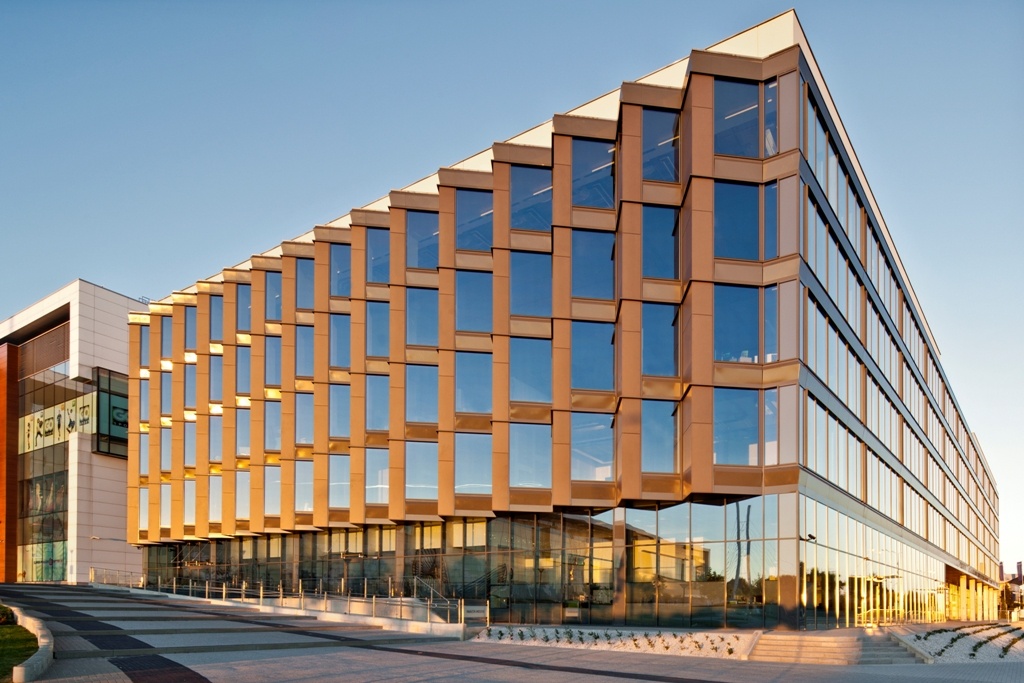 Facade of the office building, photo by Anna Gregorczyk