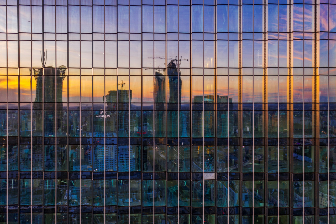 Mennica Towers - East Tower