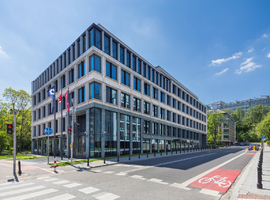 OmniOffice Carpathia Office House