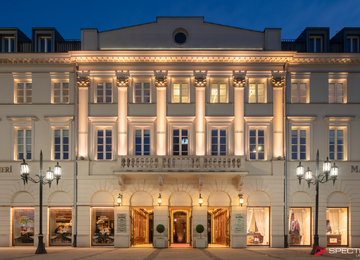 Plac Bankowy 1 ma pozwolenie na użytkowanie