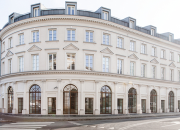 Plac Bankowy 1 ma pozwolenie na użytkowanie