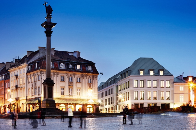 Plac Zamkowy - Business with Herritage night view