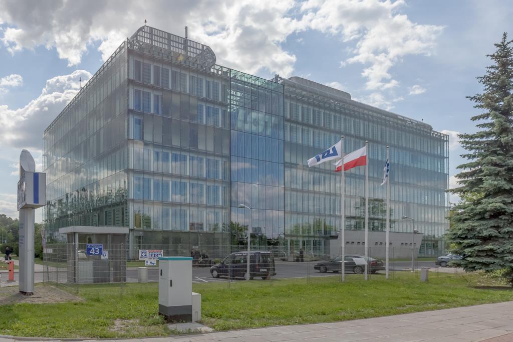 Wynajem przestrzeni biurowej - zdjęcie fasady