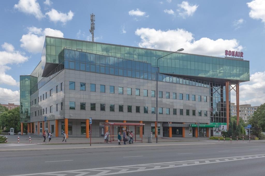  Building designed for renting offices