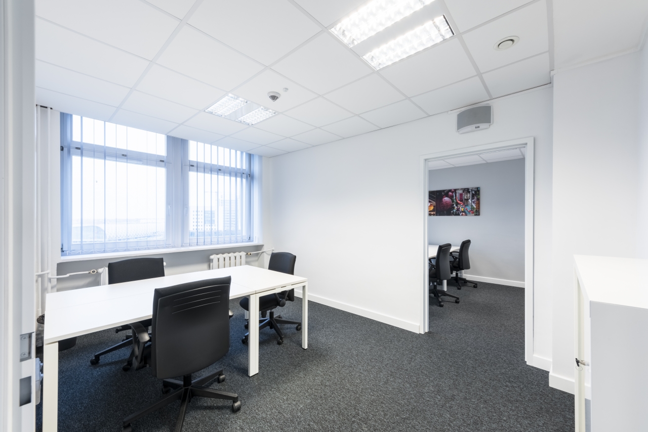 Regus Aleja Niepodległości 6
