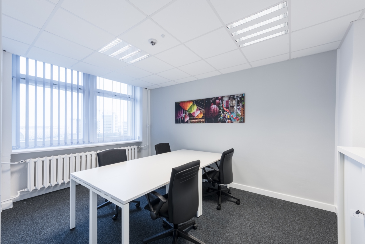 Regus Aleja Niepodległości 6