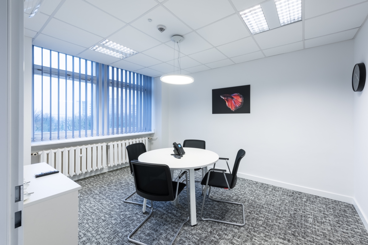 Regus Aleja Niepodległości 6