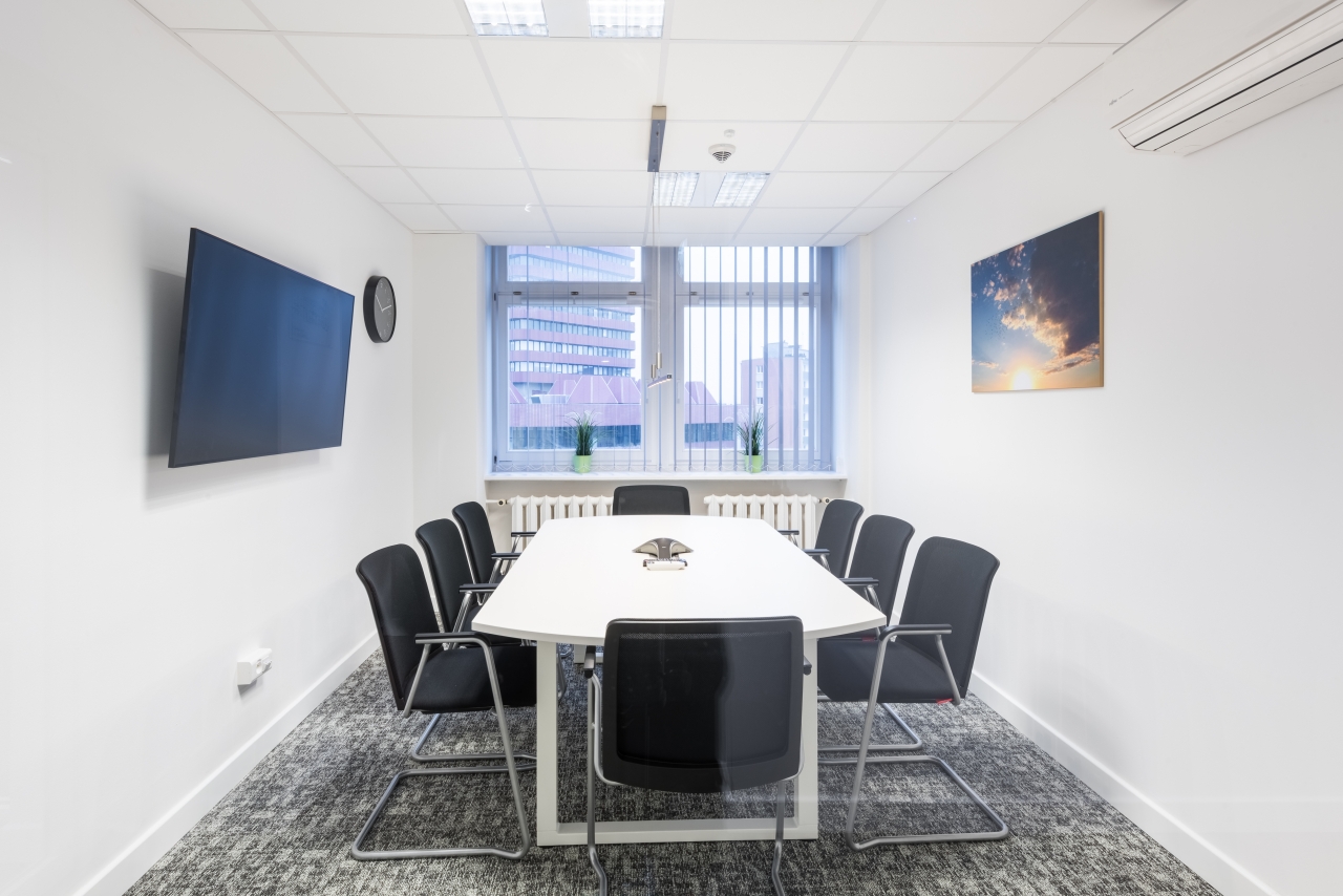 Regus Aleja Niepodległości 6