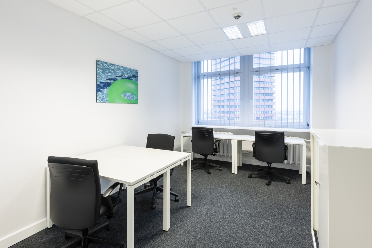 Regus Aleja Niepodległości 6