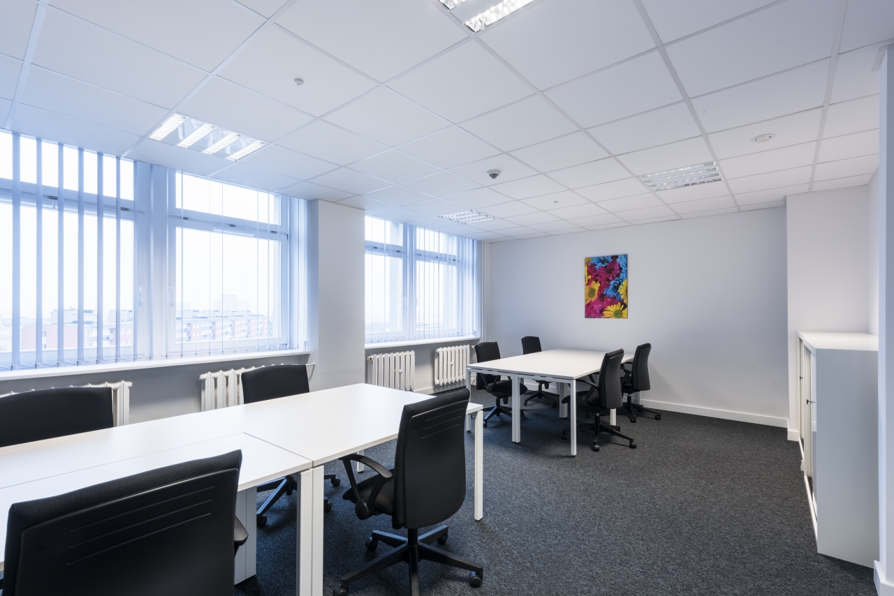 Regus Aleja Niepodległości 6