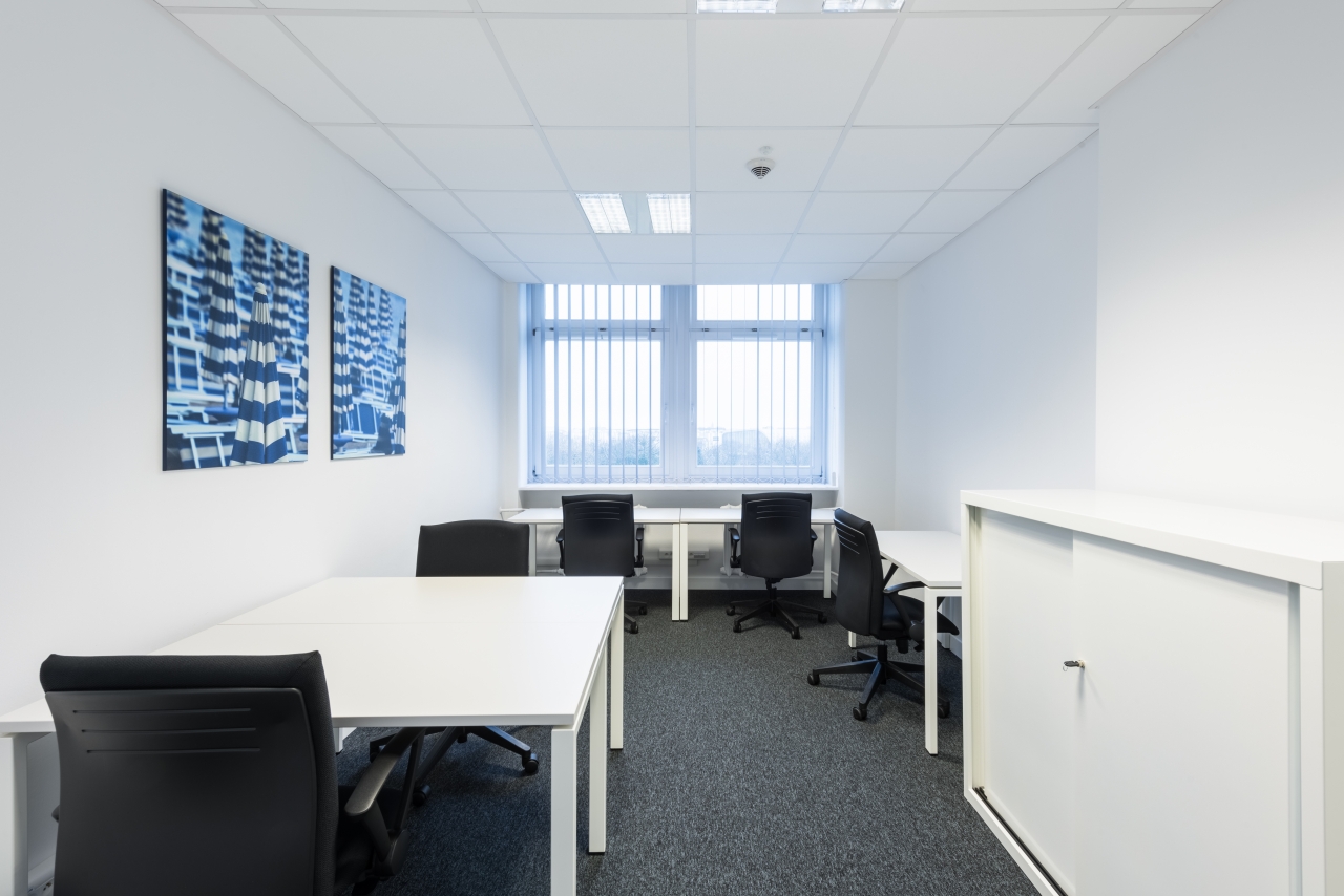Regus Aleja Niepodległości 6