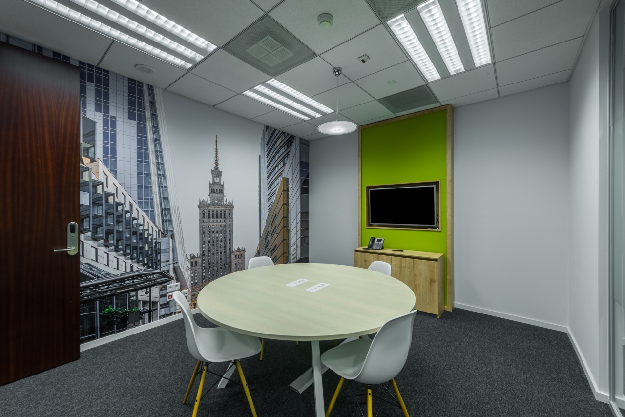 Regus Warsaw Financial Center