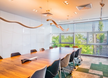 Kulczyk Silverstein Properties sprzedał Stratos Office Center