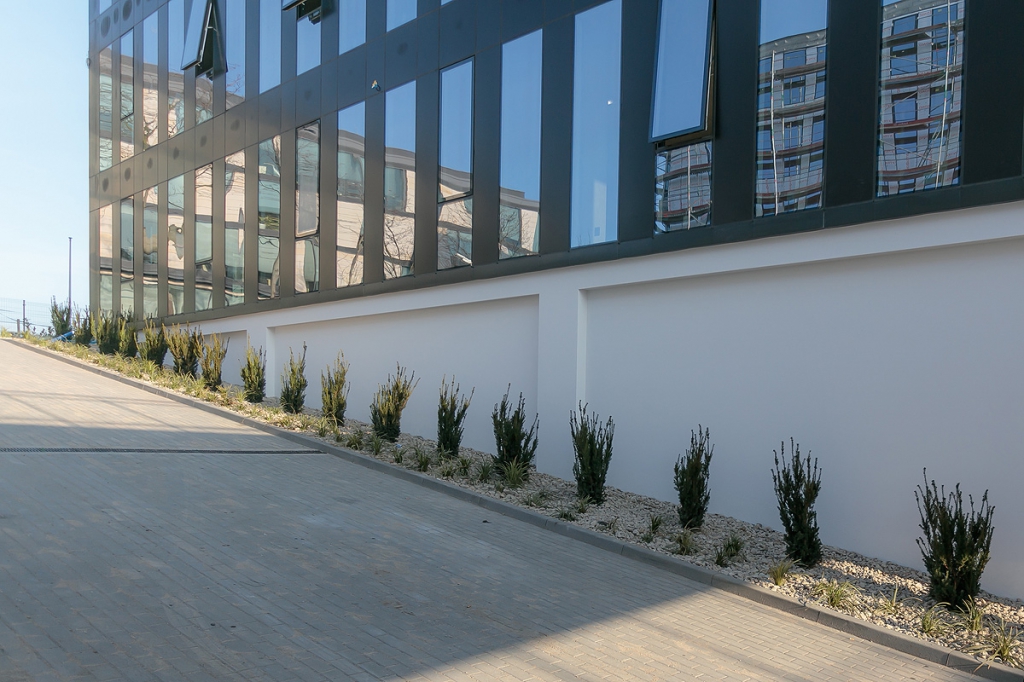 Parking ramp in the office complex