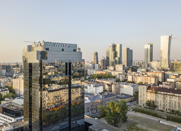 Biurowiec V Tower przechodzi modernizację