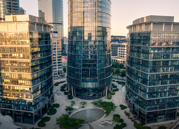 Warsaw Spire C z pozwoleniem na użytkowanie