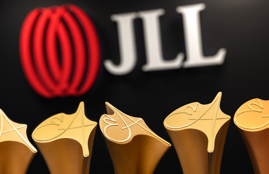 JLL rozbija bank nagród podczas Gali Eurobuild!