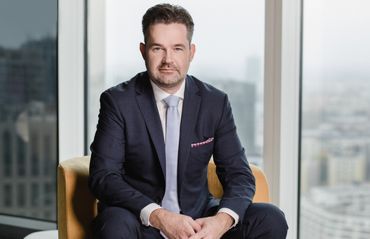 Artur Pakuła dołącza do JLL