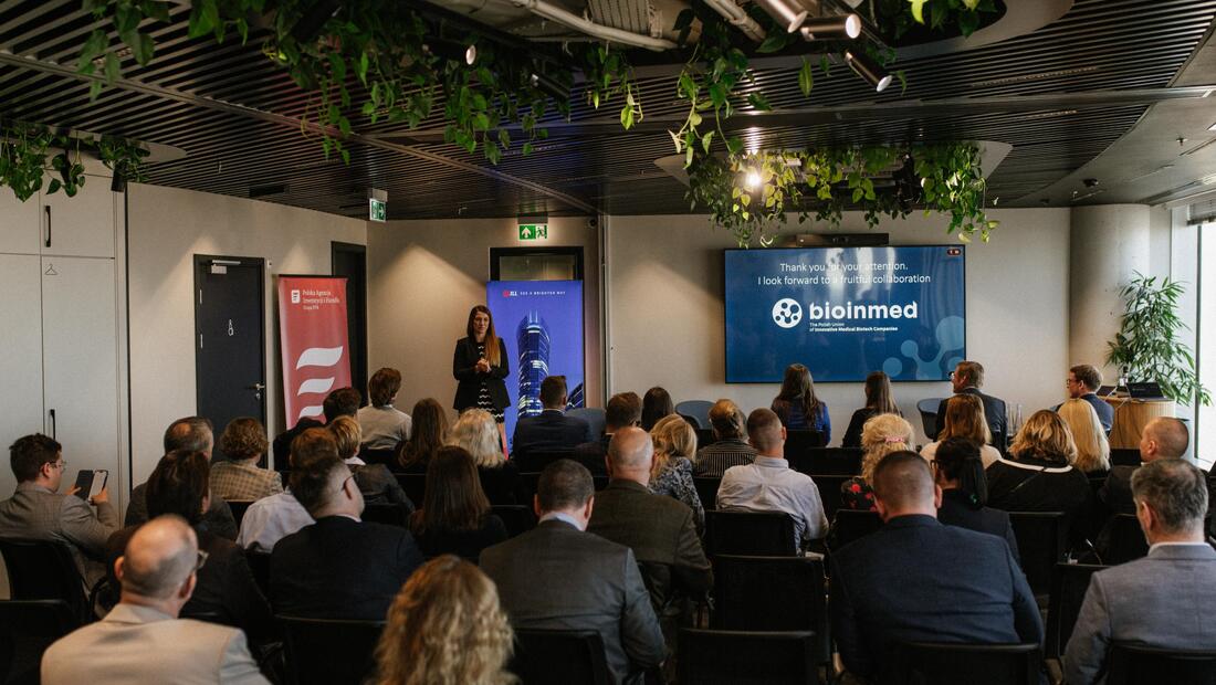 Sztuczna inteligencja, zrównoważony rozwój i fundusze venture capital napędzają rynek life sciences w regionie EMEA. Polska wśród kluczowych, wschodzących klastrów.