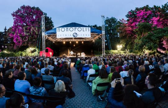 Monopolis wystawia teatralną klasykę