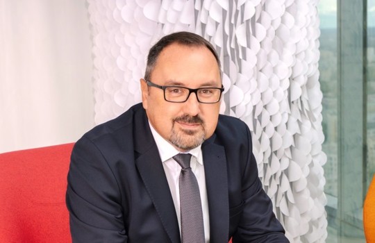 Robert Sztemberg dołącza do Działu Rynków Kapitałowych JLL