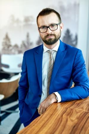 Karol Patynowski, JLL