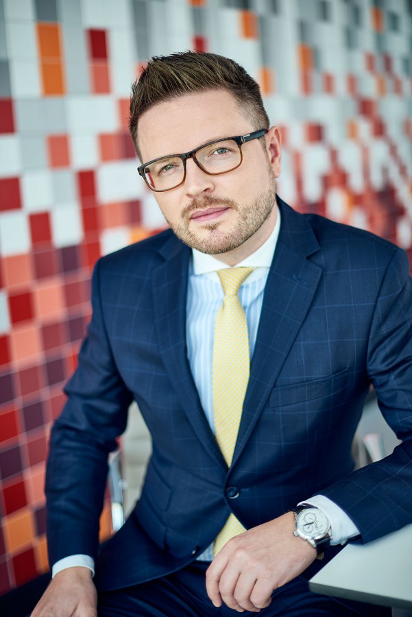 Mateusz Polkowski, JLL