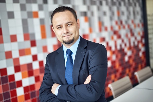 Marcin Faleńczyk, JLL